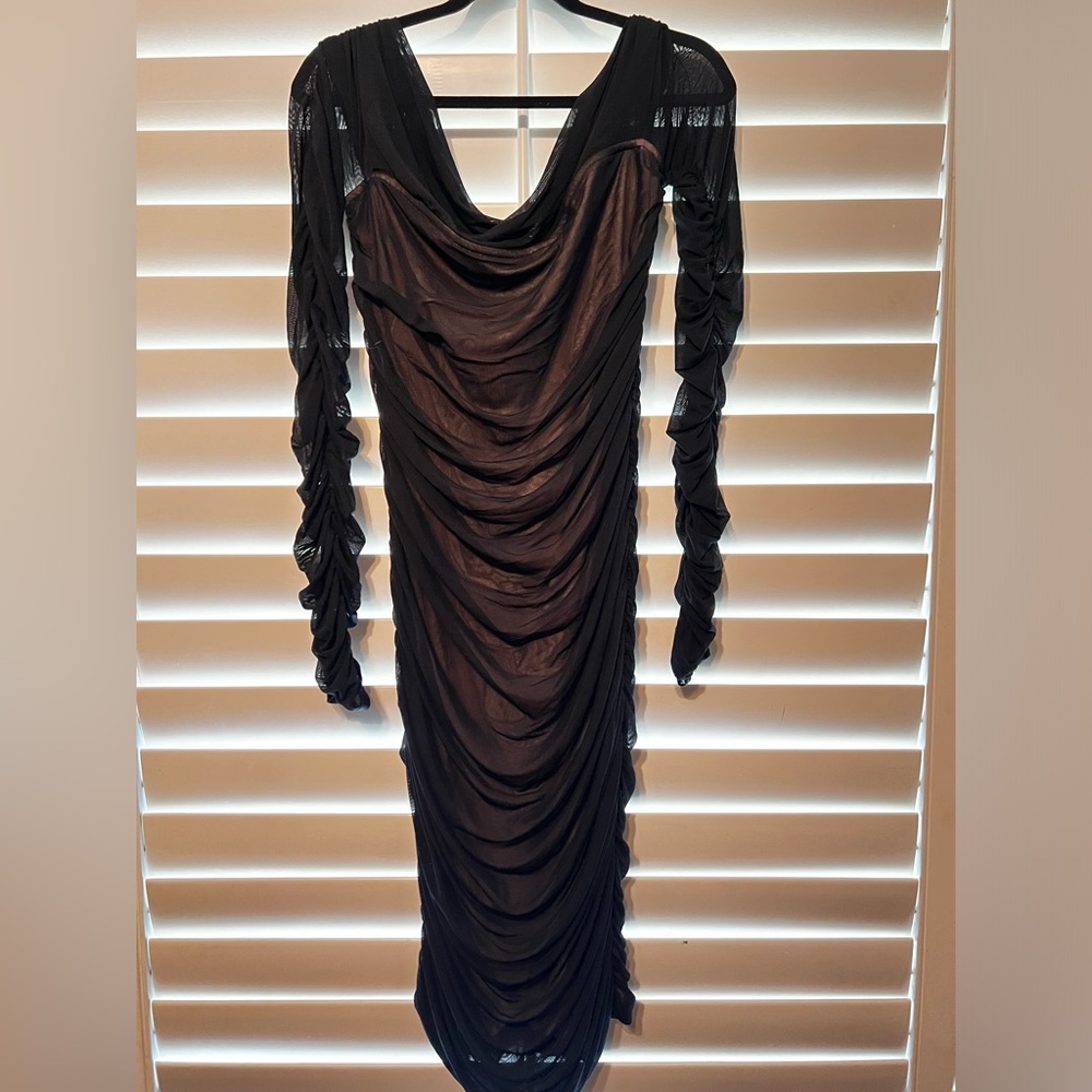 Fashion Nova Black and Tan Ruched Dress